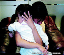 非婚生女兒訴父親討要撫養(yǎng)費(fèi)