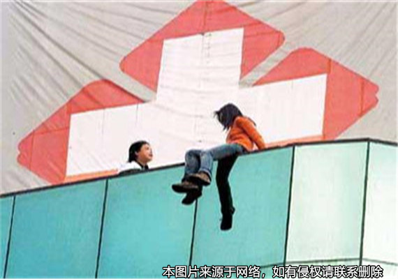 湖北一癌癥晚期患者跳樓自殺，家屬將醫院告上法院要求賠償