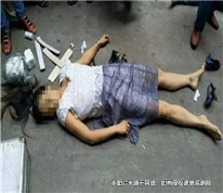 小伙跳樓后砸死祖孫二人，其父母被訴后賠償兩套房屋