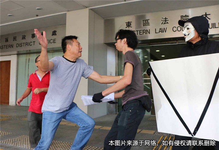 為一元車(chē)票，女乘客掌摑公交司機(jī)被判4年