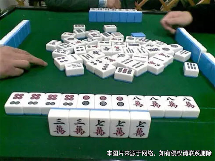 妻子沉迷麻將不顧家，丈夫三次起訴離婚